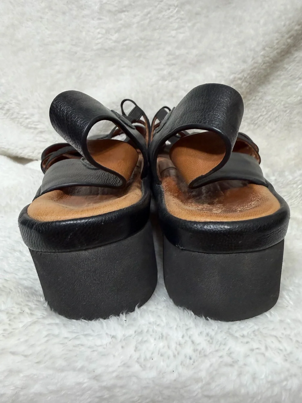 L’amour des pieds Adelais platform wedge sandals in black leather Size 10